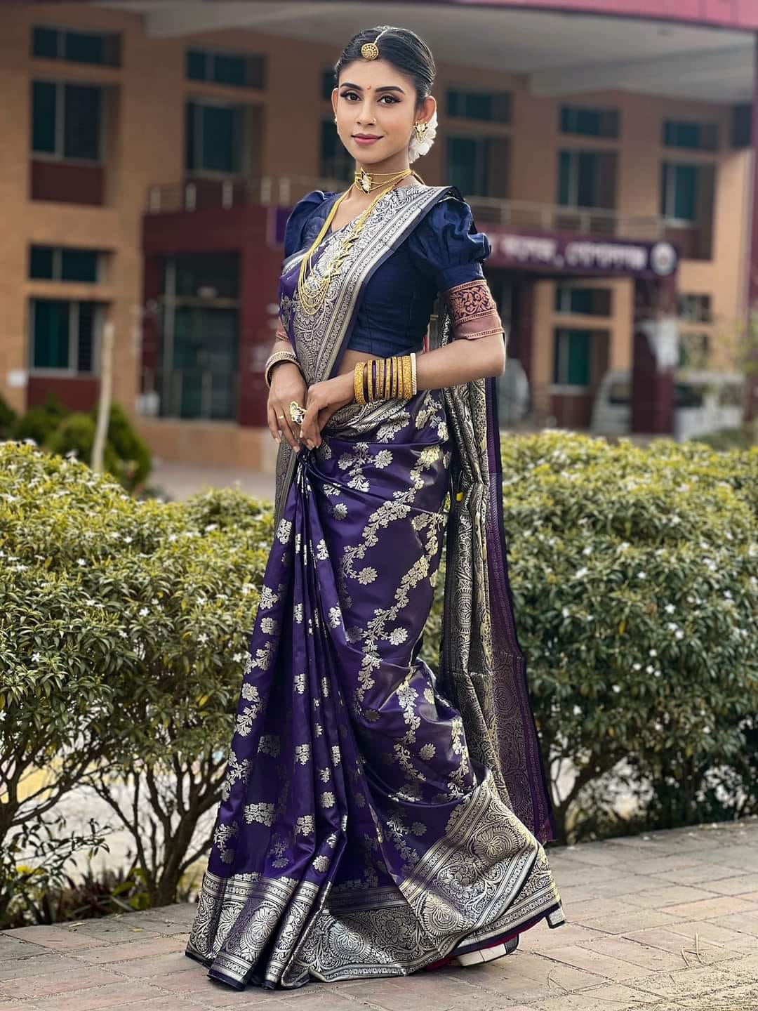 ISKS006-মন মানে না